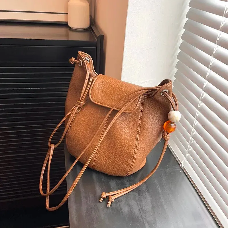 2025 Hot Sale Bucket Type Crossbody Bag – Solid PU with Sewing Thread & Soft Flap Pocket