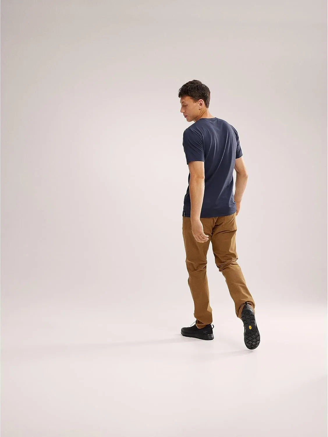 Arc'teryx Levon Pant Men's | Stretch Cotton Blend Pant for Everyday Wear