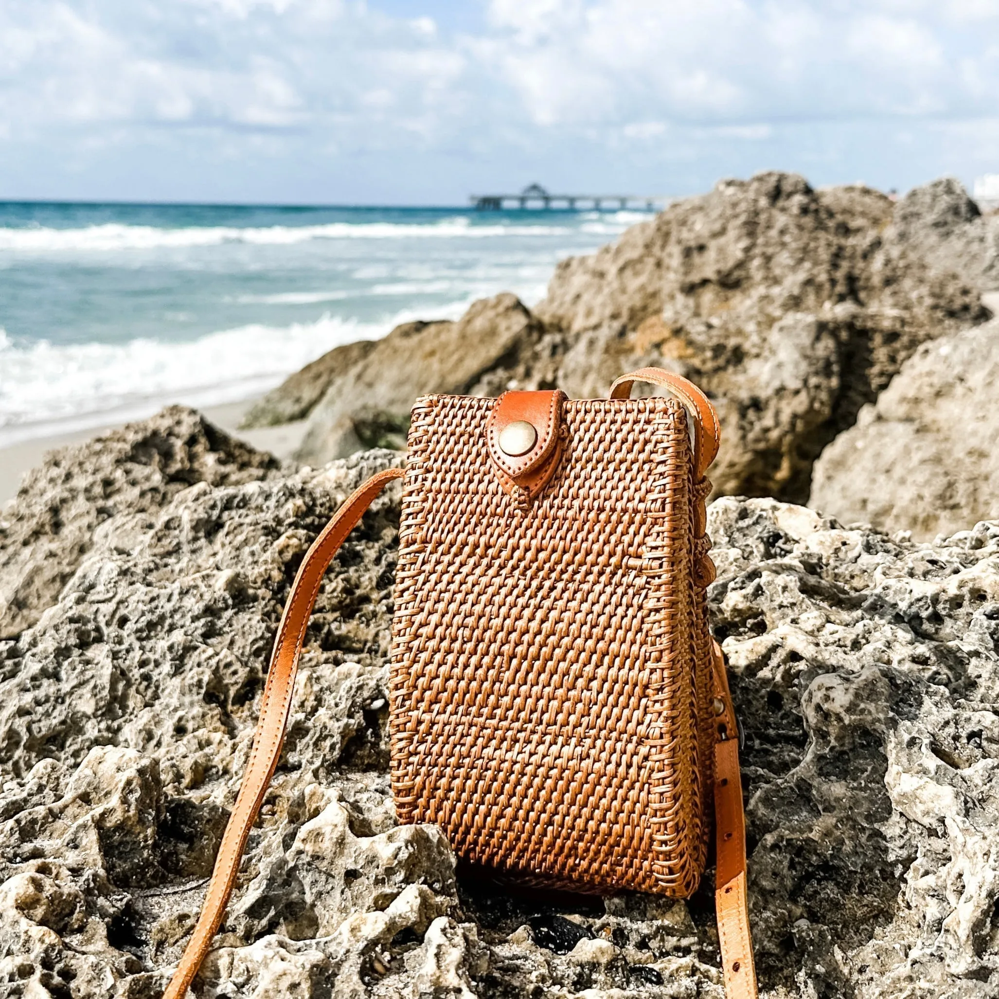 Bali Rattan Crossbody Bag Envelope Rattan Bali Bag for Cellphone