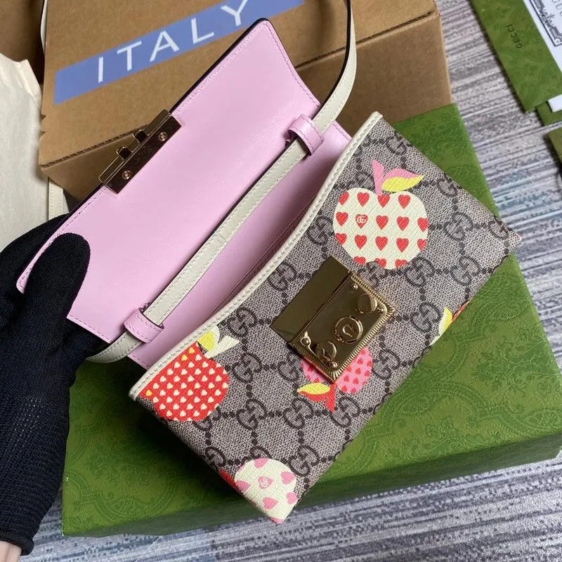 Charm - GG Bags - 1829