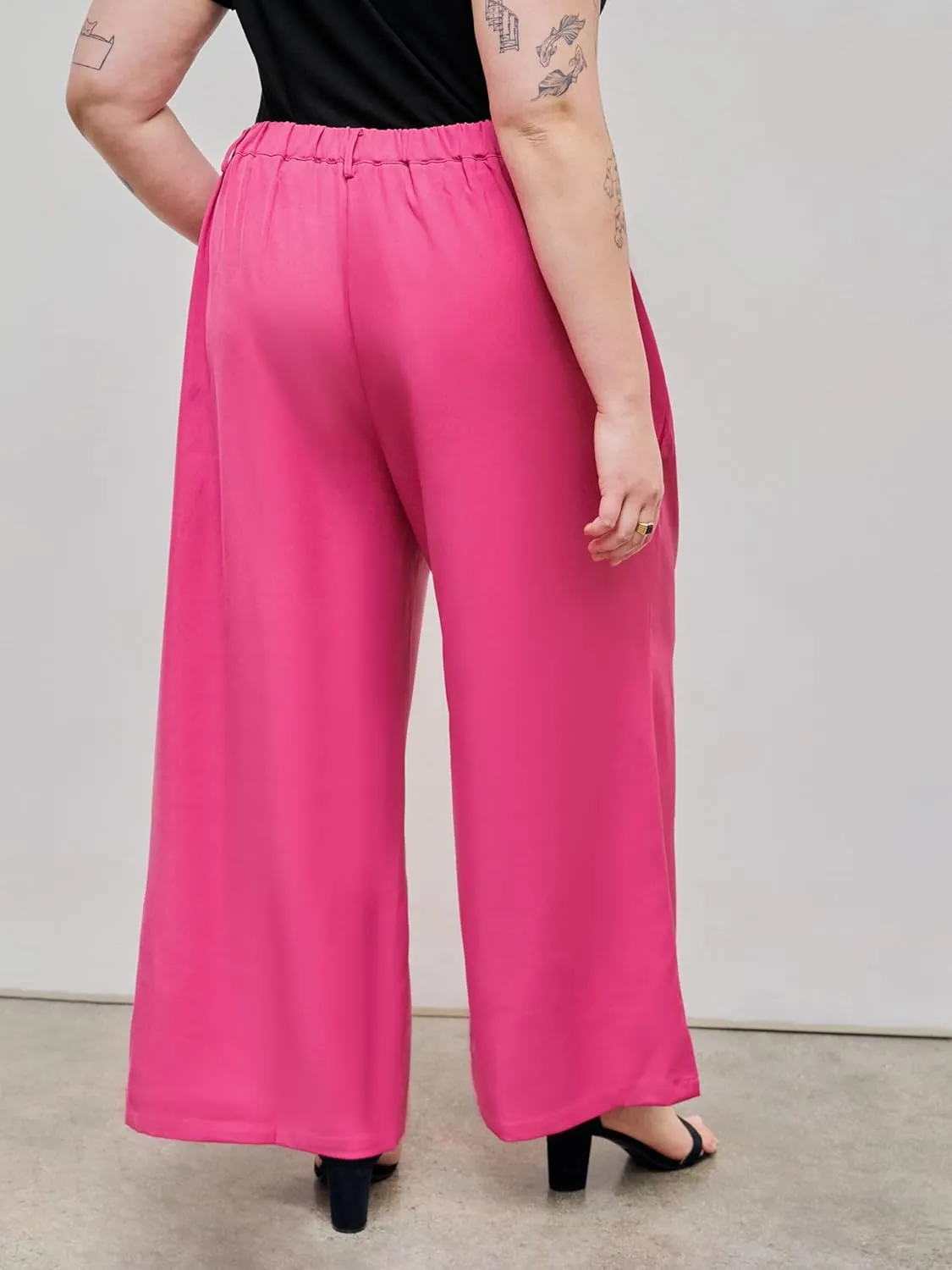 CIDER Mid Waist Pleated Pocket Wide Leg Pants Curve & Plus