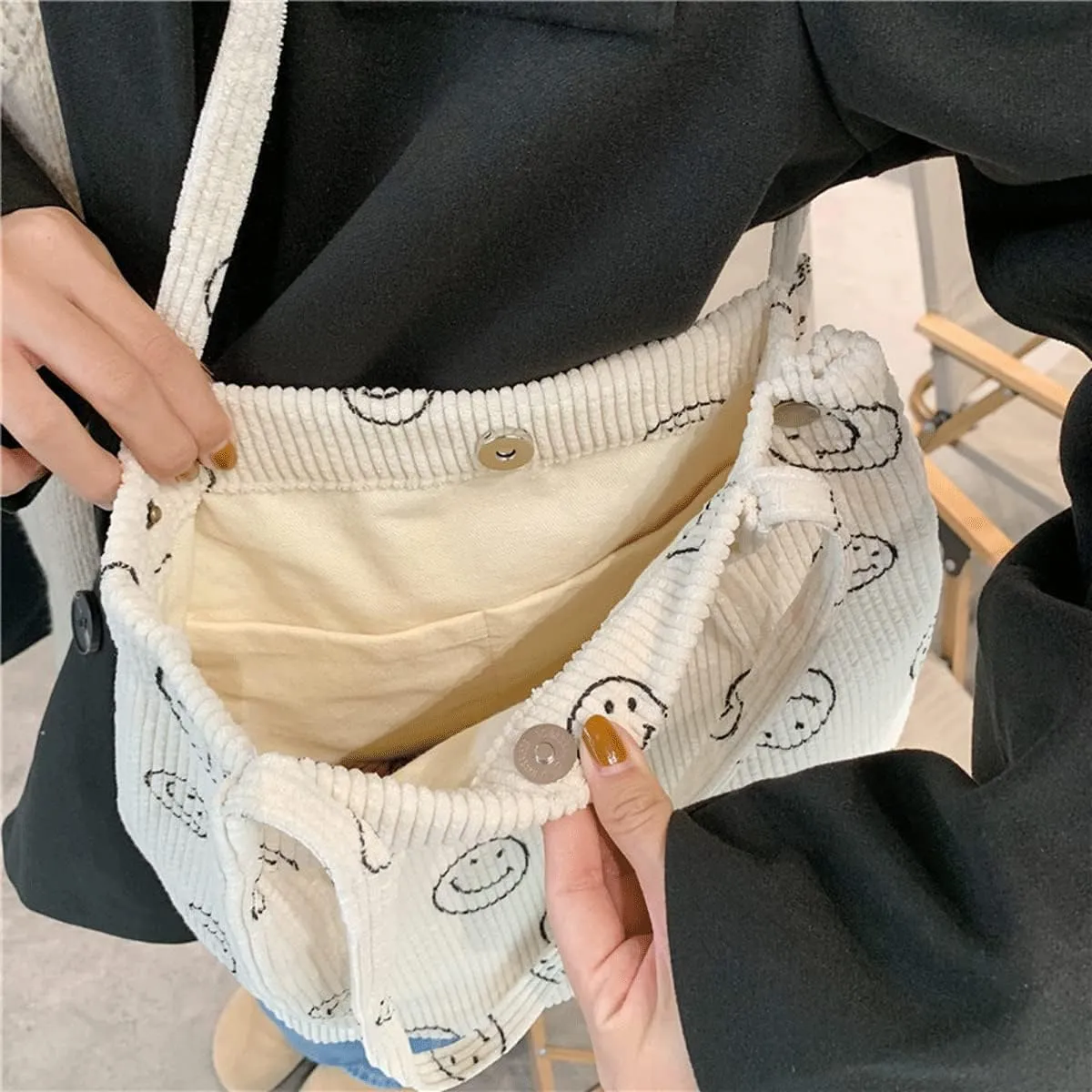Corduroy Tote Bag Aesthetic Cute Tote Bags Large School Shoulder Bags for Girls Trendy Stuff