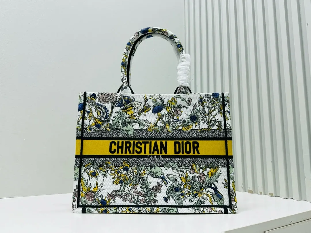 D Book Tote
