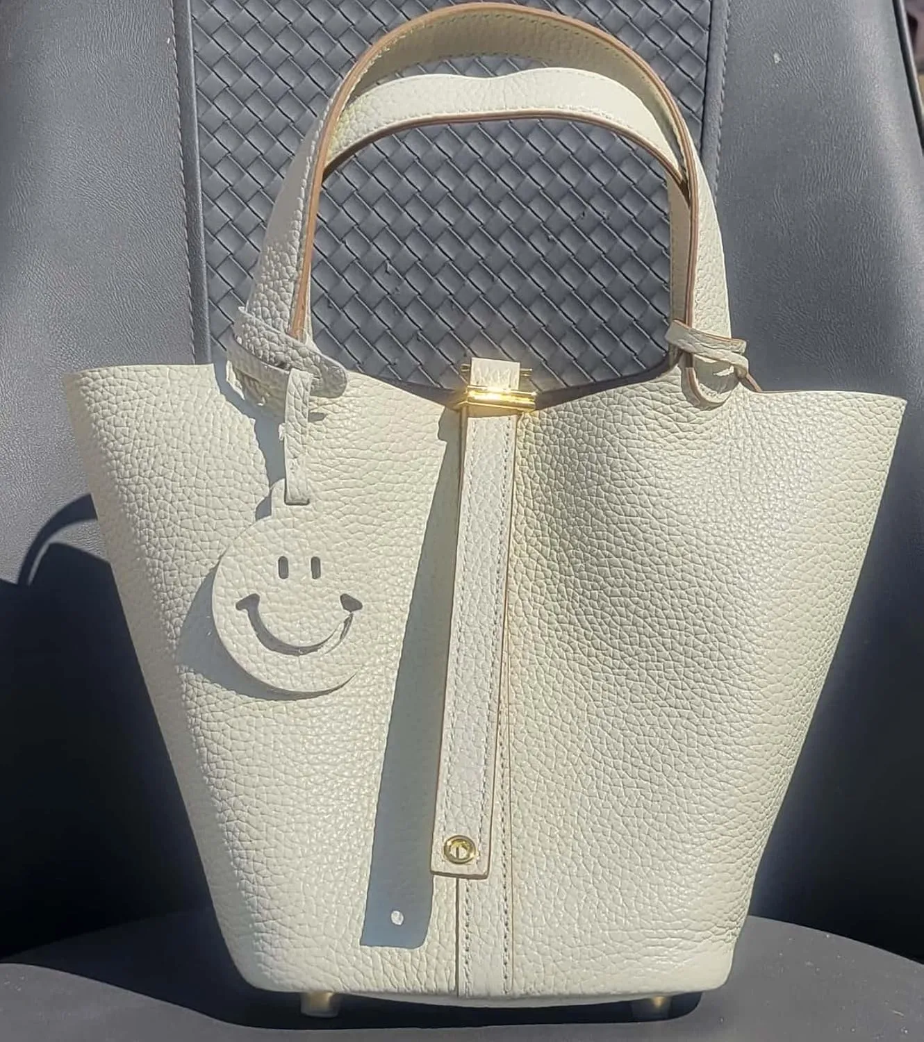 Genuine Leather-Handbags-Elegant & Fashionable-Portable,fashion-Women Bag-Lightweight for Work & Travel