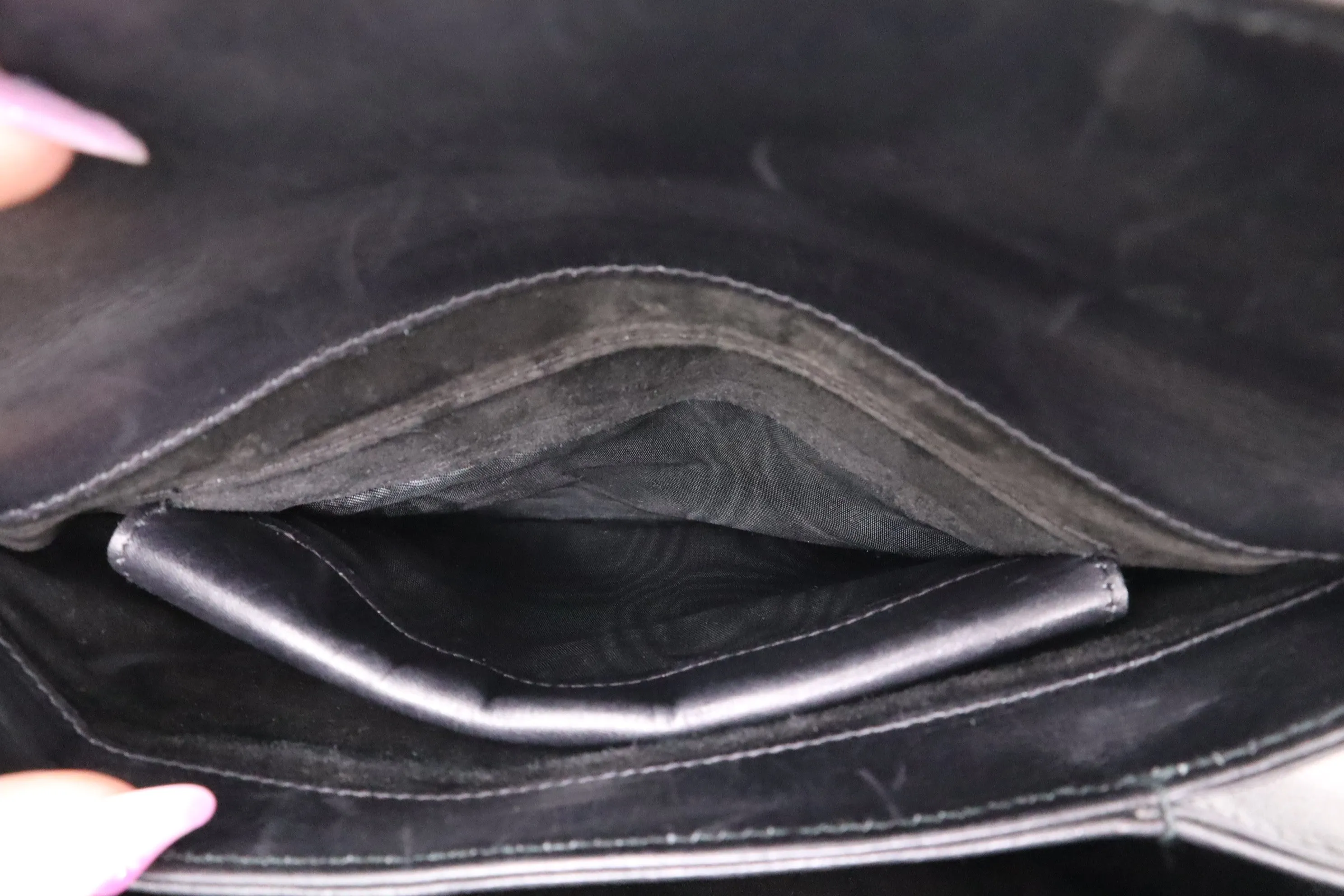 Gucci Handbag in Black Leather