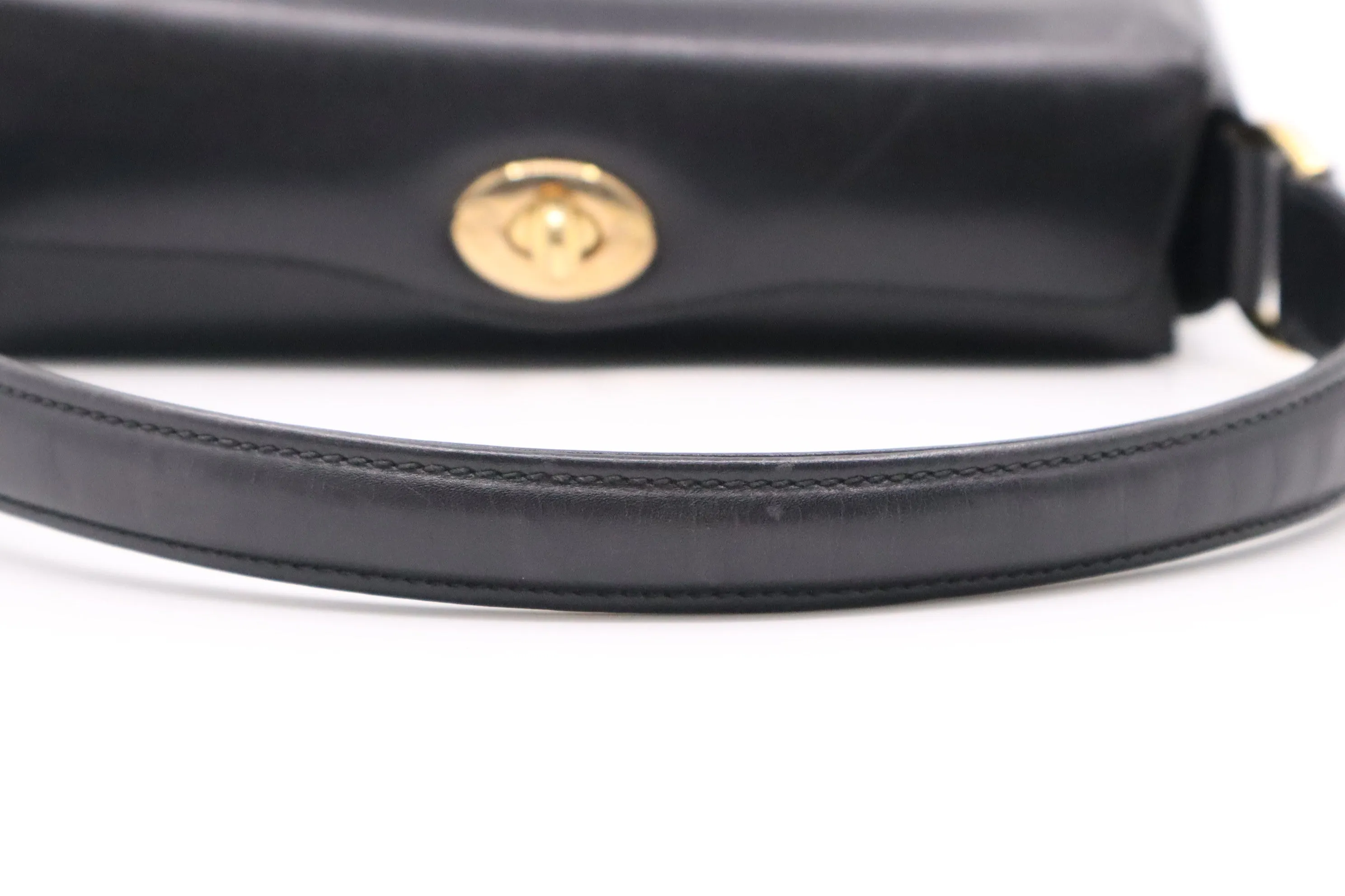Gucci Handbag in Black Leather