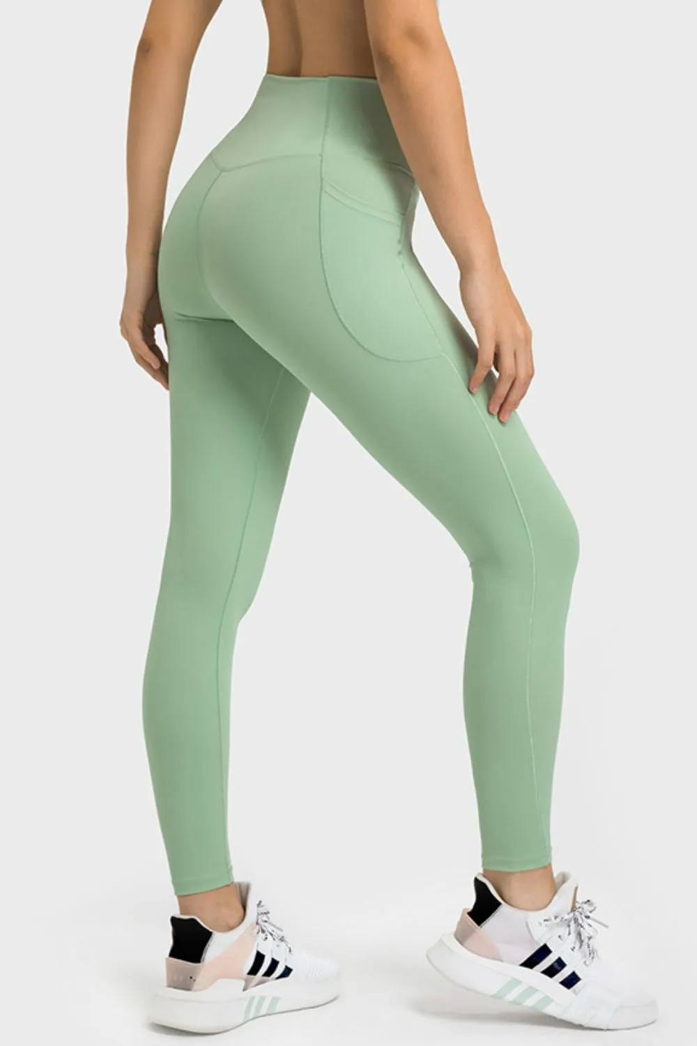 HIGH-WAISTED LEGGINGS WITH POCKETS