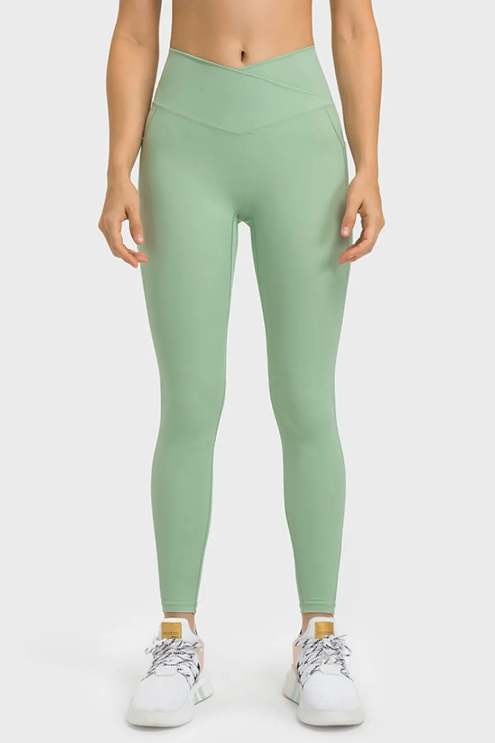 HIGH-WAISTED LEGGINGS WITH POCKETS