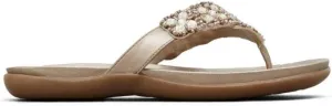 Kenneth Cole REACTION Women's Glam-athon Thong Sandal