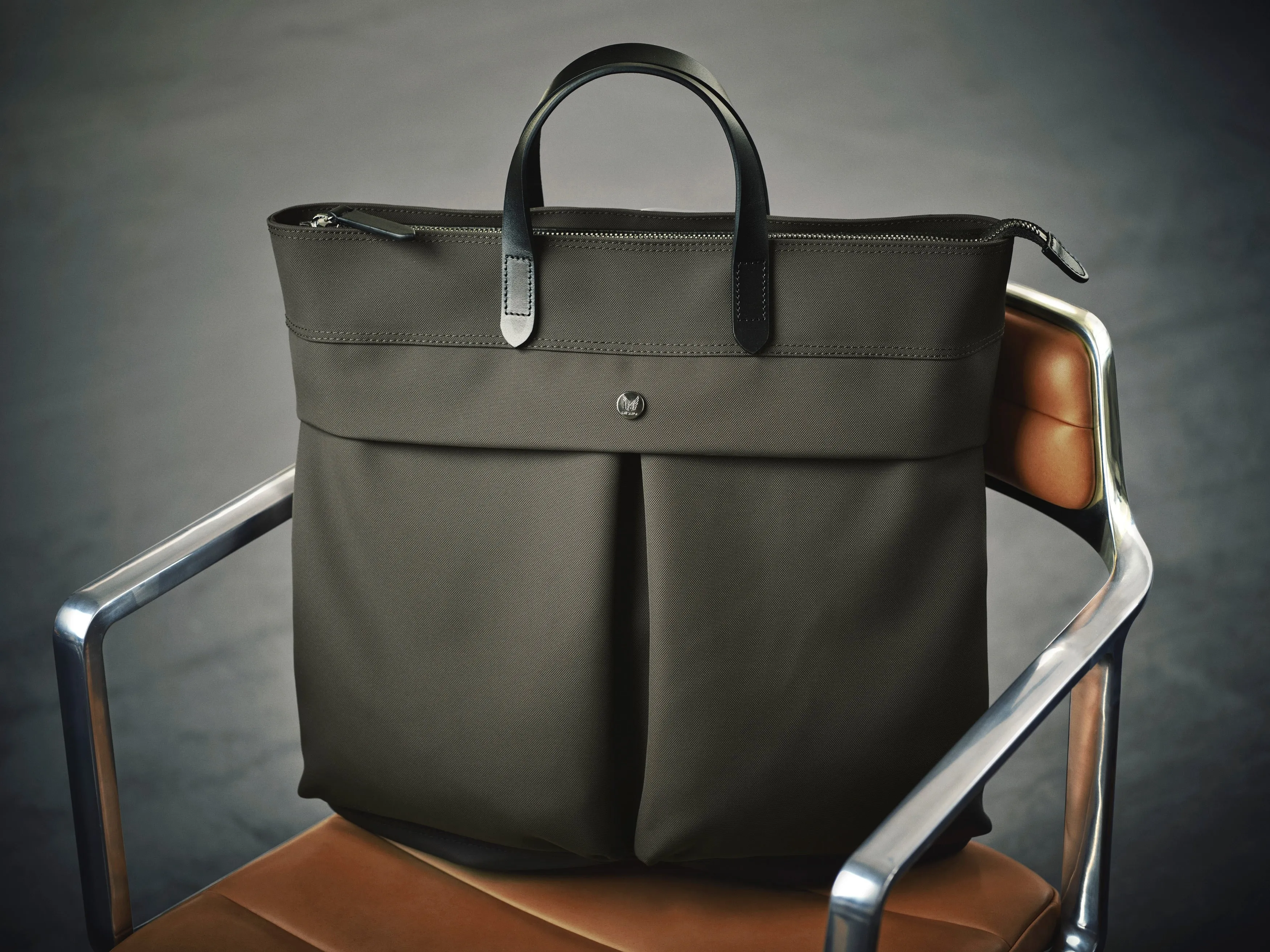 M/S Helmet Bag – Navy/Dark Brown
