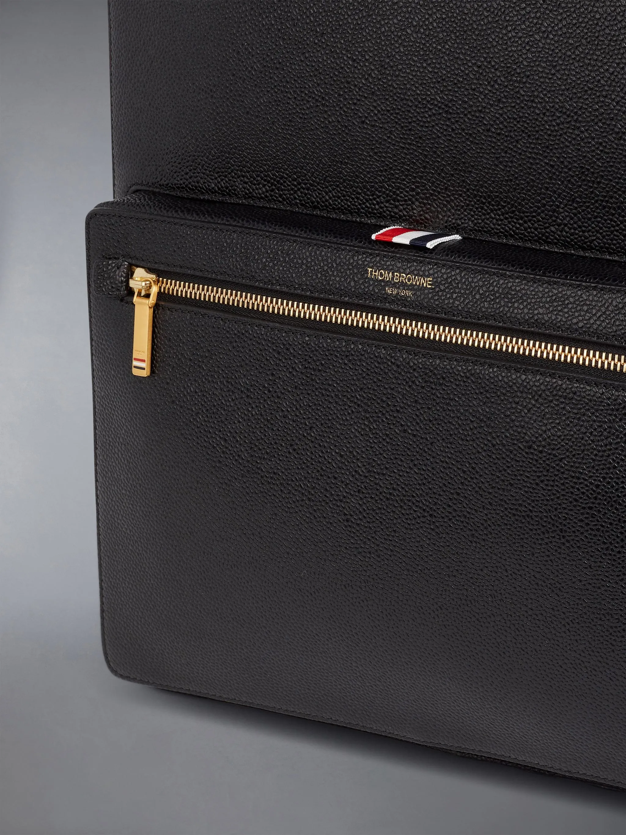 PEBBLE GRAIN STRUCTURED BACKPACK