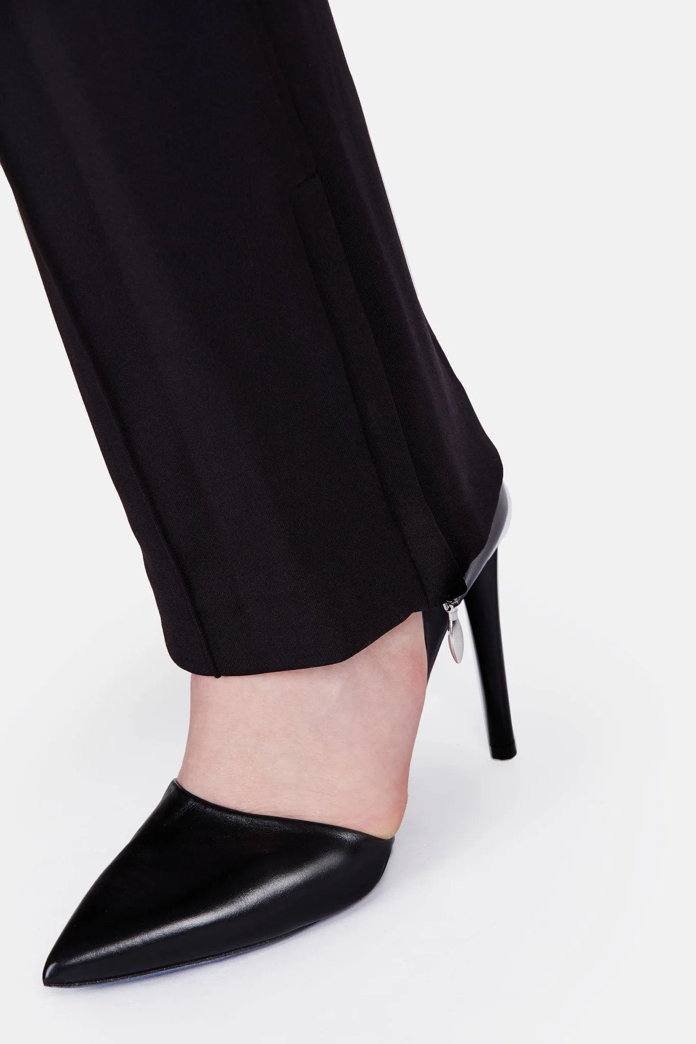 Pintuck Sweatpant - Black