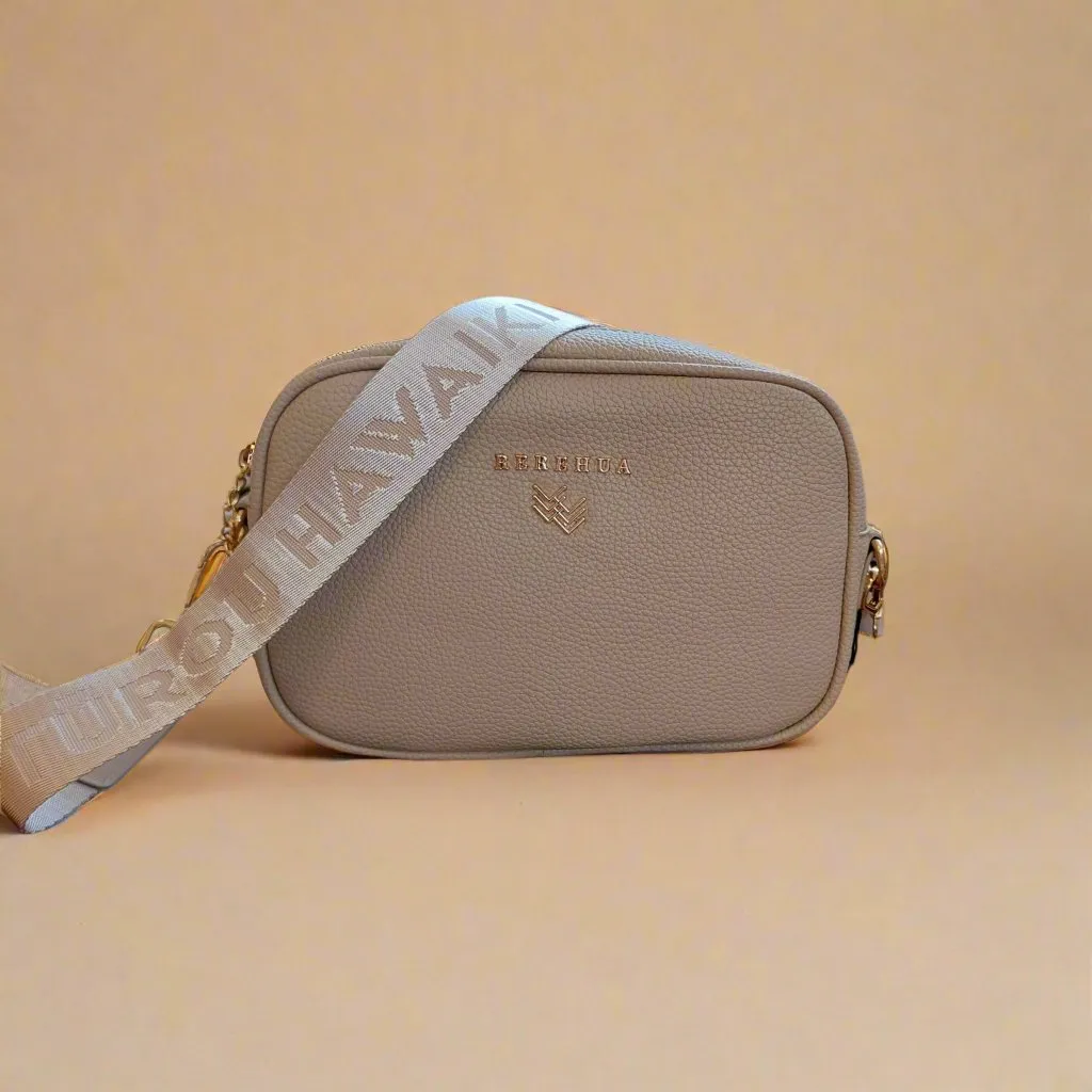 Rerehua Crossbody Peke - Rerehua Boutique