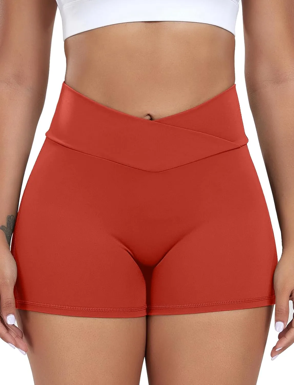 SEASUM Women Pocket Shorts Scrunch Butt Workout Cargo Shorts V Waist Yoga Booty Lifting Gym Bottom