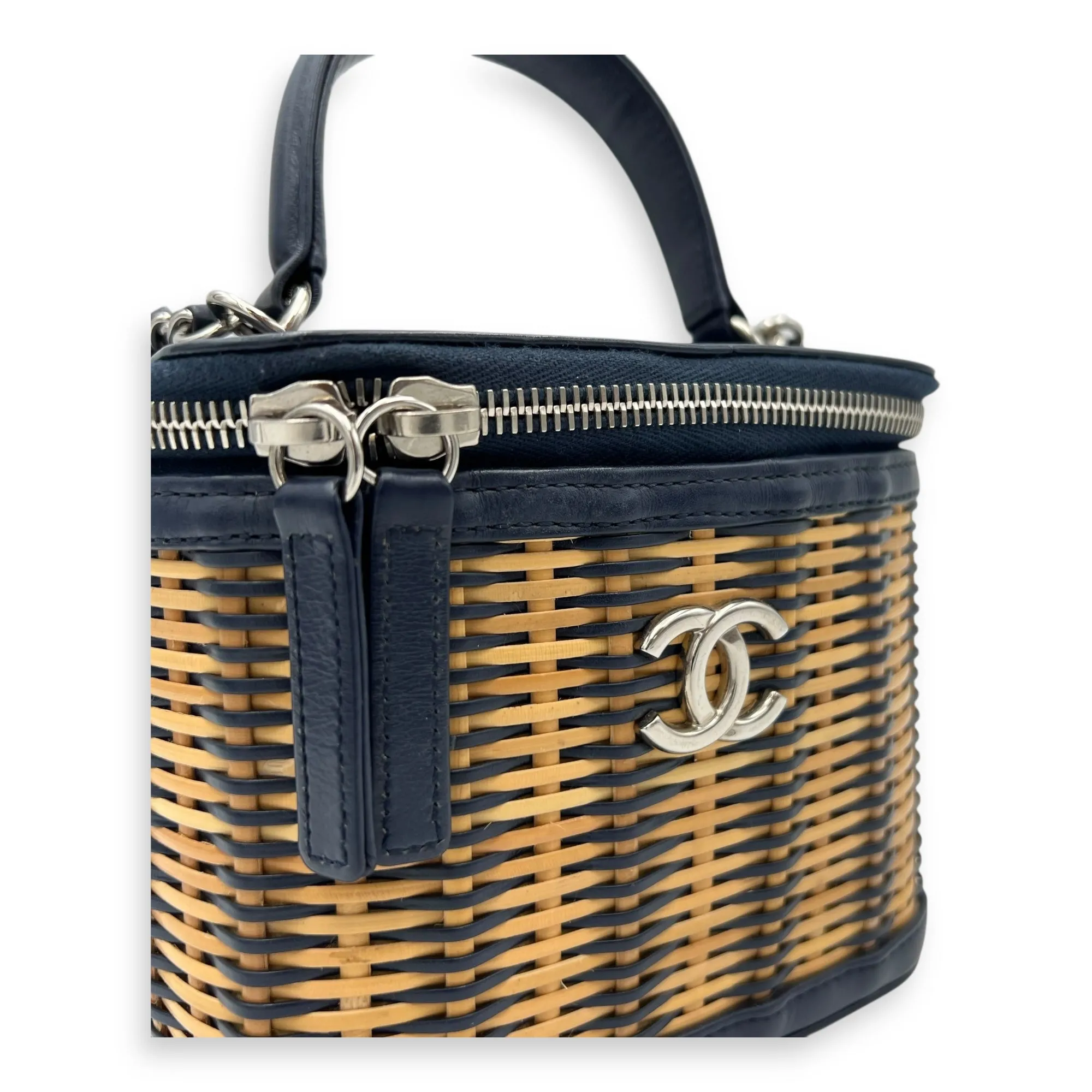 Vanity Crossbody Bag Blue in Rattan, Gold hardware