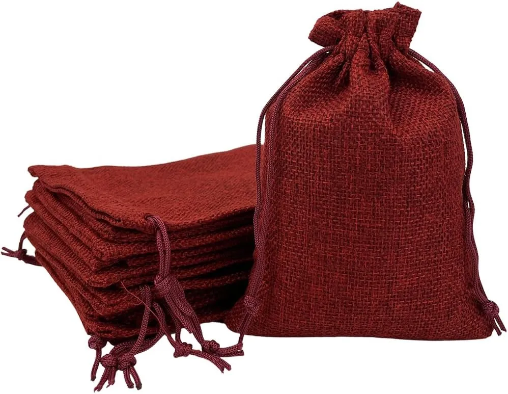 Yisowank 15PCS Burlap Drawstring Gift Bags,5x7 inch Pouch Bags Small Party Favor Gift Bags for Wedding Christmas Birthday Bridal Shower Anniversary Thanksgiving (5 x 7 inch, Dark Red)